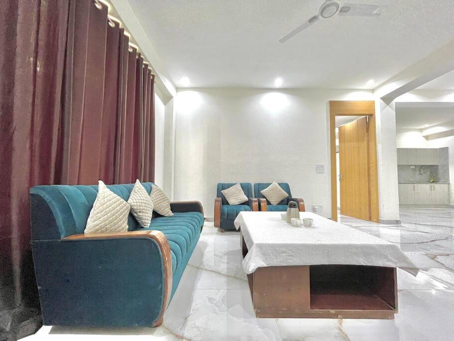 Host Jatin Kasauli Crest 7O1827O7O3アパートメント エクステリア 写真